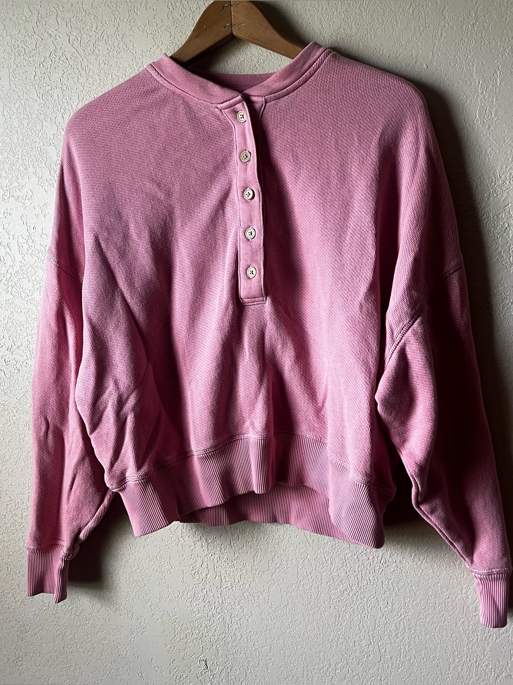 American Eagle Pink Henley Pullover Sweatshirt